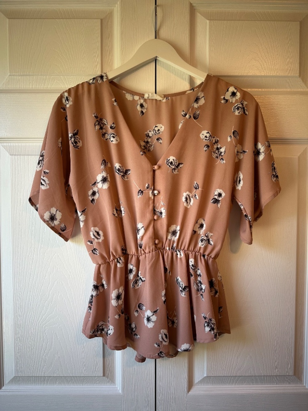 Sienna Sky Dusty Rose Floral Peplum V Neck Blouse Top Size S